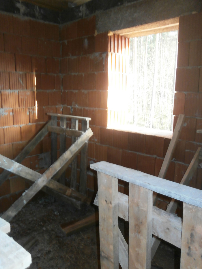 Ekonomiskas, ērtas divstāvu mājas projekts 110kvm, būvniecības bildes