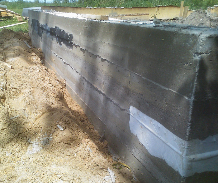 Vienkāršas saimniecības ēkas būvēšana - pamati gatavi