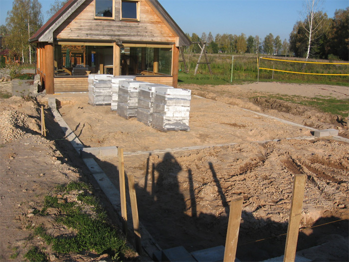 Viesu nama projekts, būvniecības procesa skati