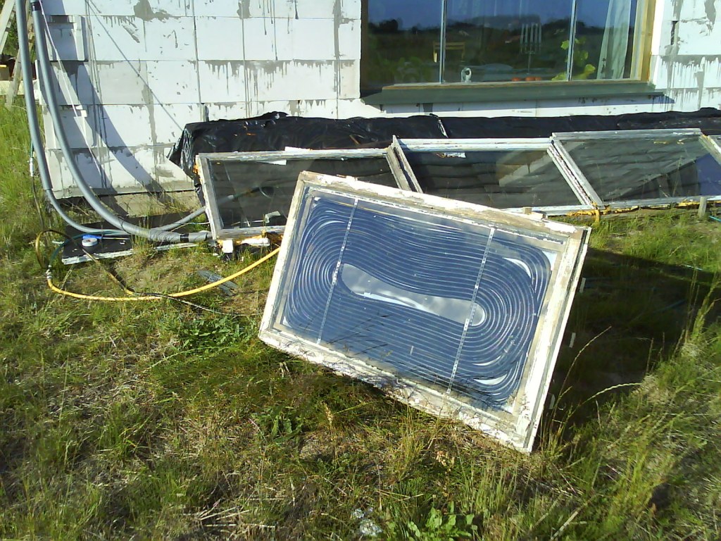 Paštaisīts saules siltūdens kolektors