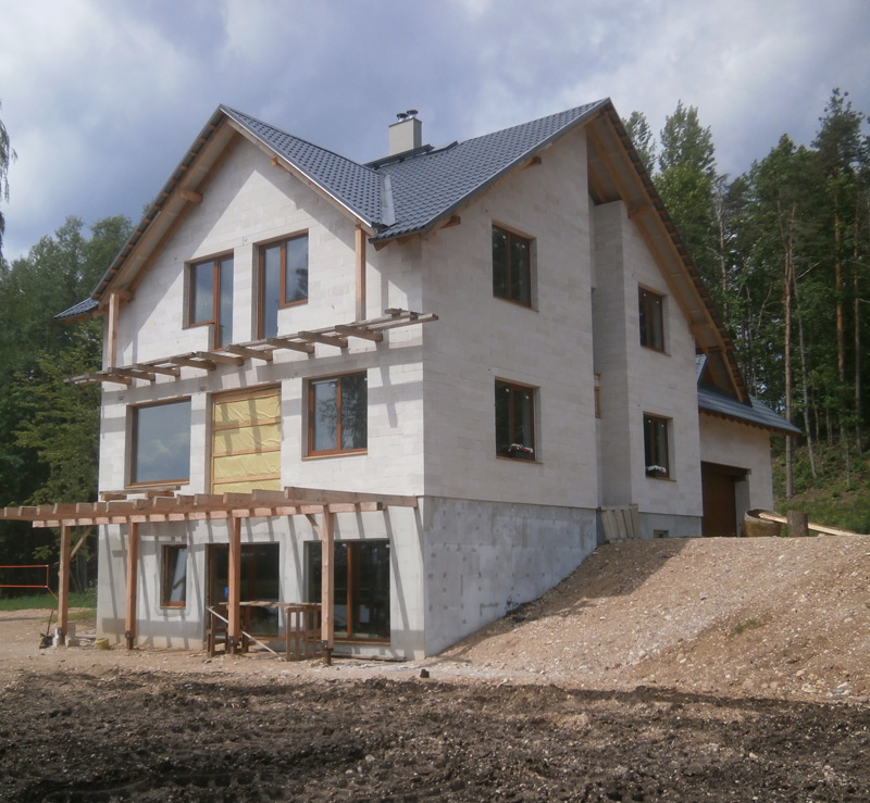 Vērienīgas dzīvojamās mājas projekts "Vēsma" - būvniecības procesa bildes