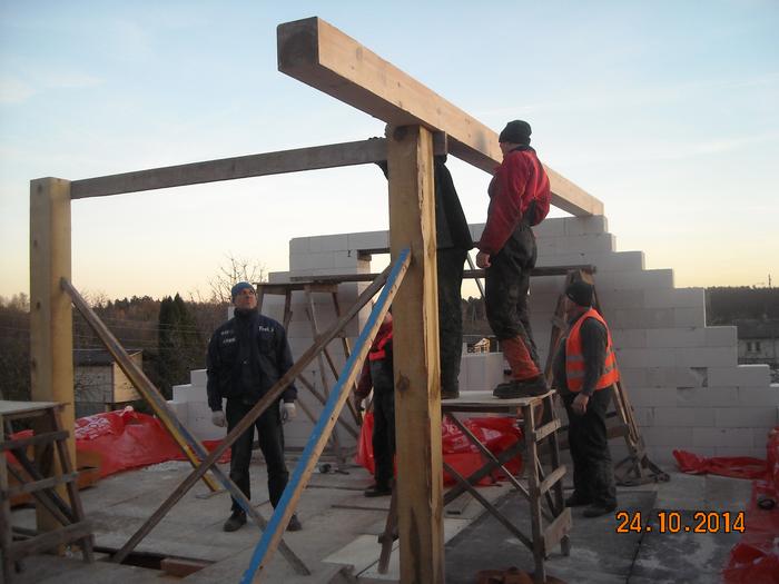 Mājas projekts "Aldis" - mājas būvēšanas procesa bildes, jumta spāru kopturi