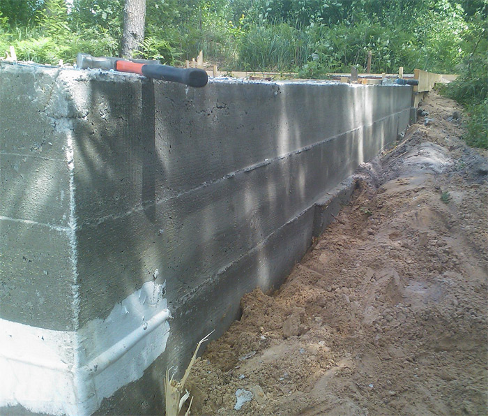 Vienkāršas saimniecības ēkas būvēšana - pamati gatavi