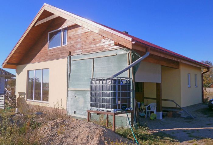 Saimniecības ēkas projekts "Edžus" - pagaidu dzīvojamā māja - uzbūvētās ēkas bildes