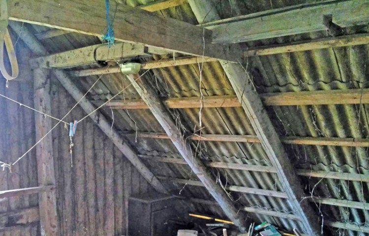 Rekonstruēt - atjaunot, vai būvēt jaunu māju?