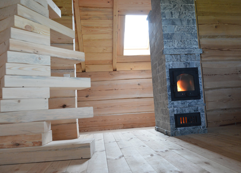 Brīvdienu mājas projekts "Jānis", uzbūvētās mājas bildes