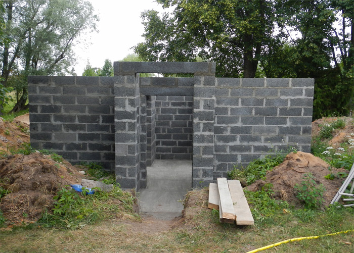 Pagraba projekts - būvniecības process, sienas