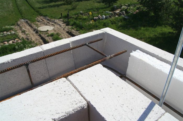 Atpūtas mājas projekts, māja uzbūvēta pašu spēkiem, būvniecības process bildēs