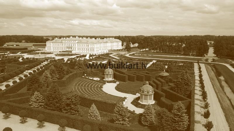 Rundāles pils parks, zaļais teātris šodien un senatnē