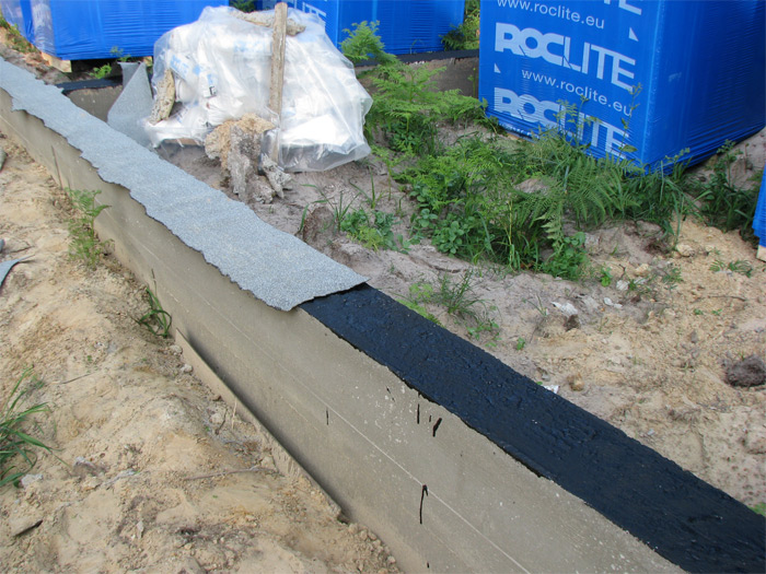 Saimniecības ēkas ekonomiska būvniecība, iekšējā perimetra piebēršana tālākai grīdas betonēšanai nepieciešamajā līmenī