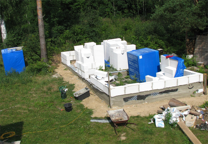 Saimniecības ēkas ekonomiska būvniecība, mūrēšana