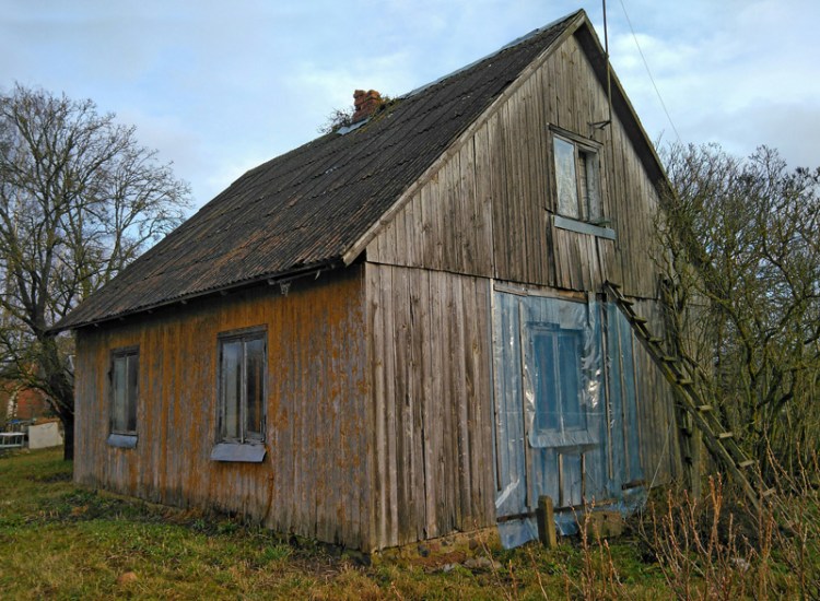 Rekonstruēt - atjaunot, vai būvēt jaunu māju?