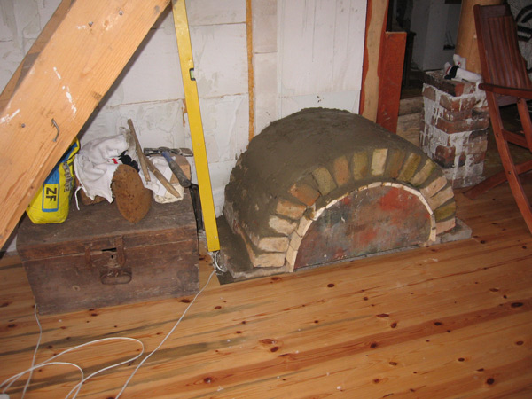 Kamīna projekts - ekonomiski risināts pašbūvēts kamīns