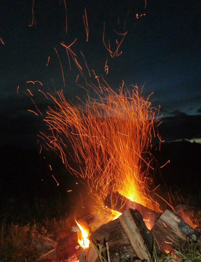 Saulgriežu svinēšana Jaunpiebalgā, ugunskurs