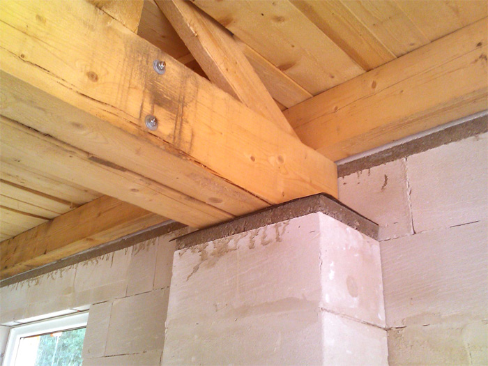 Saimniecības ēkas projekts - realizētās ēkas attēli, pārseguma konstrukcija