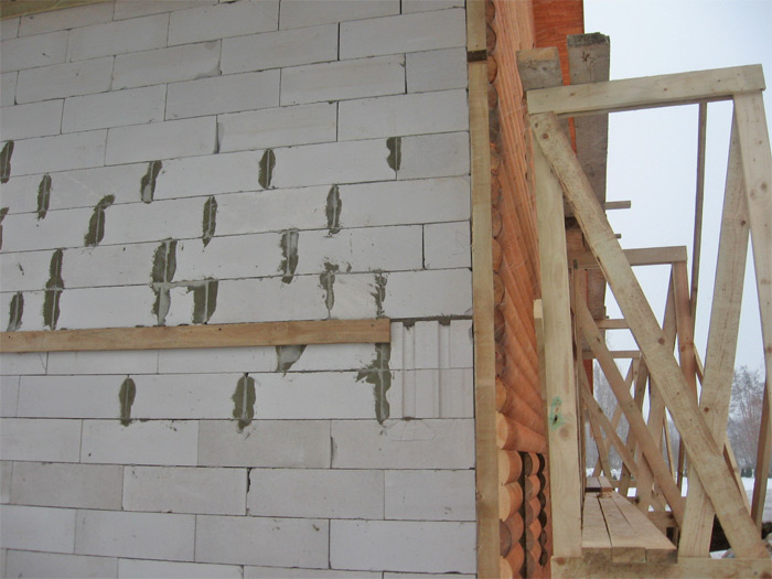 Viesu nama projekts, būvniecības procesa skati