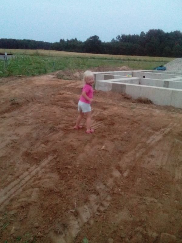 Pamatu būvēšana izmantojot zemes veidni - darba process