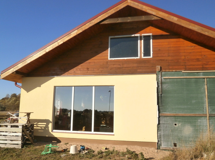 Saimniecības ēkas projekts "Edžus" - pagaidu dzīvojamā māja - uzbūvētās ēkas bildes