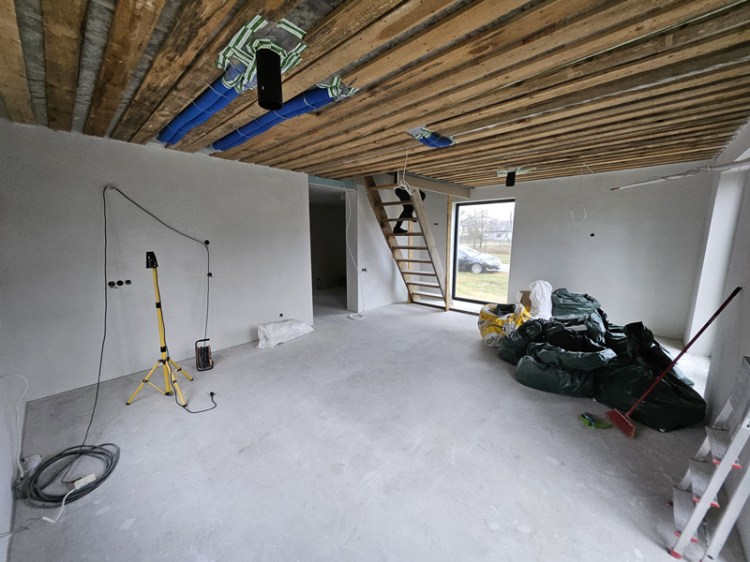 Mājas projekts "Aldis Black" - uzbūvētās ēkas foto