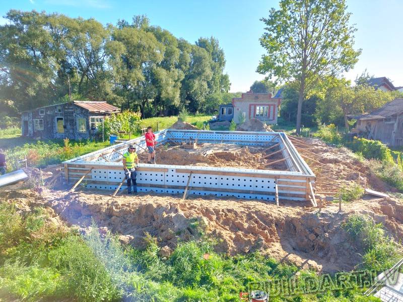 Dzīvojamās mājas projekts "Elza" - būvniecības procesa foto