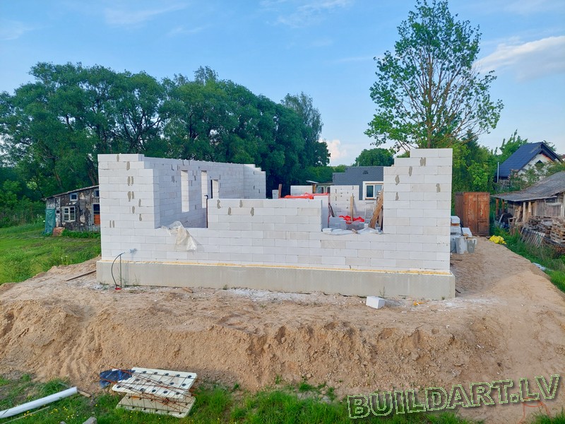 Dzīvojamās mājas projekts "Elza" - būvniecības procesa foto