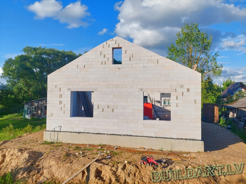 Dzīvojamās mājas projekts "Elza" - būvniecības procesa foto