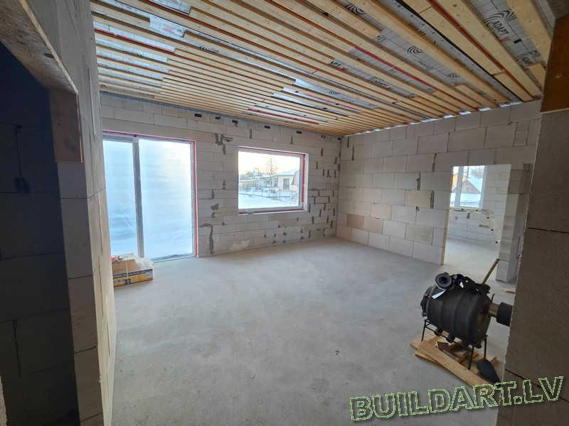 Dzīvojamās mājas projekts "Elza" - būvniecības procesa foto